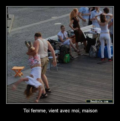 femme a la maison.jpg