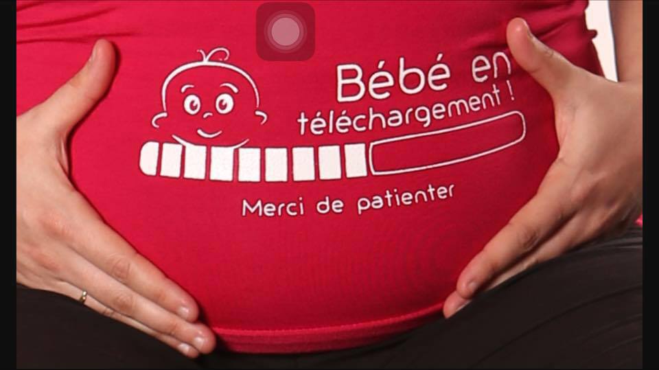 bébé en téléchargement.jpg