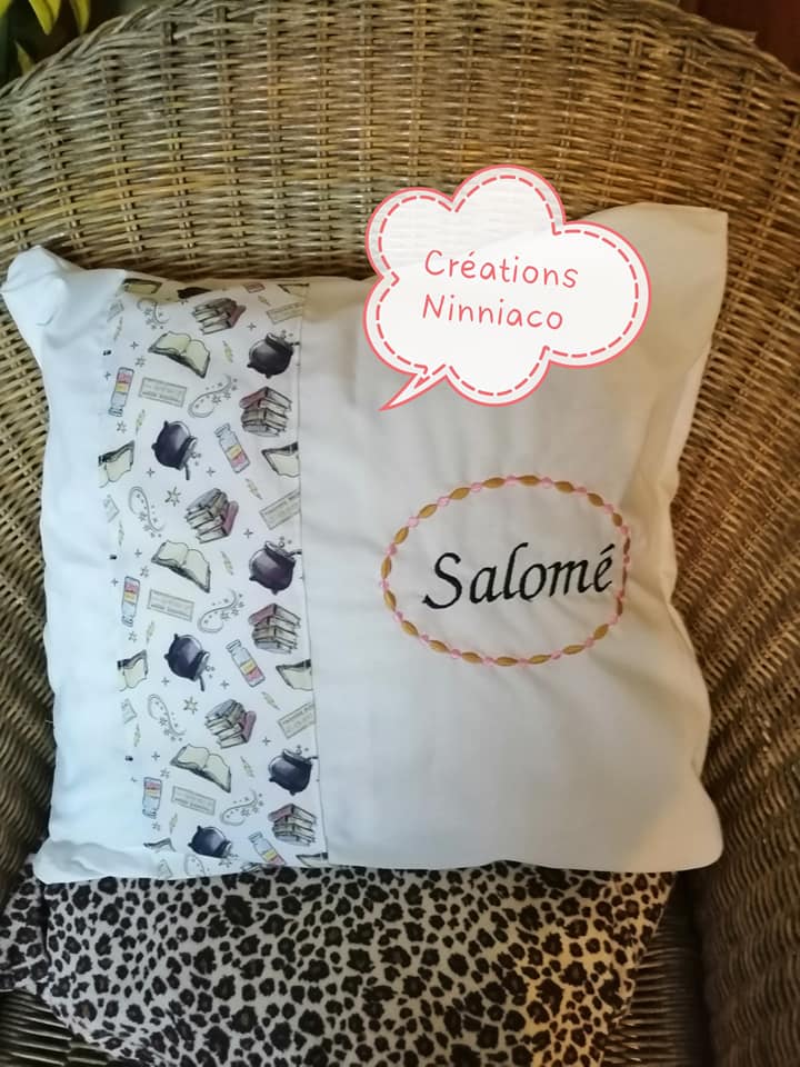 coussin personnalisé 3.jpg