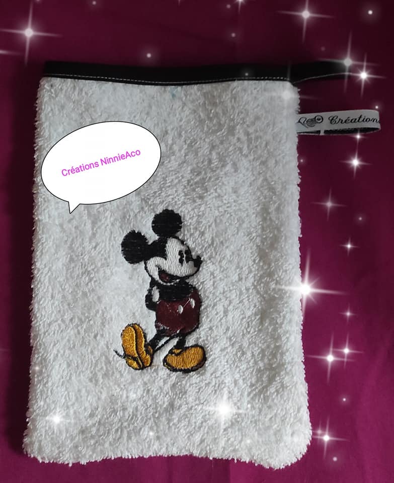 gant de toilette Mickey1.jpg